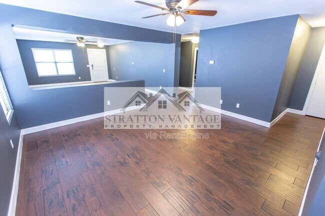 Building Photo - 9630 W Kingman St