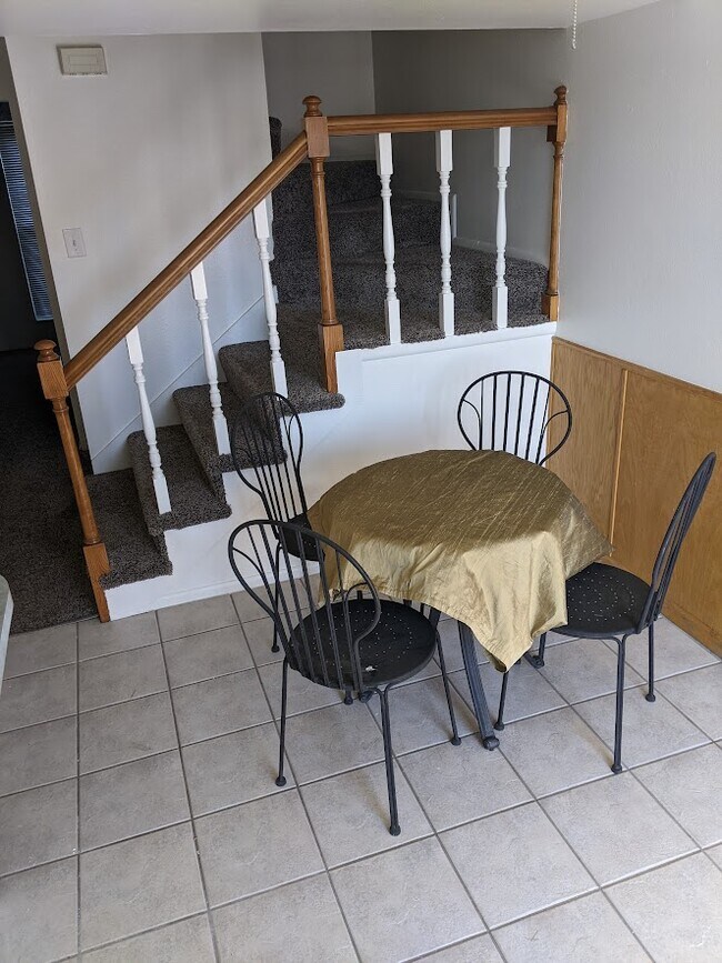 Dinning Room - 3728 Quail St