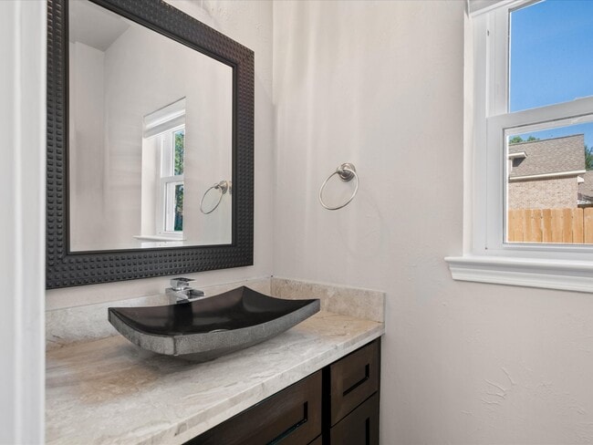 Building Photo - 3410 Marywood Dr