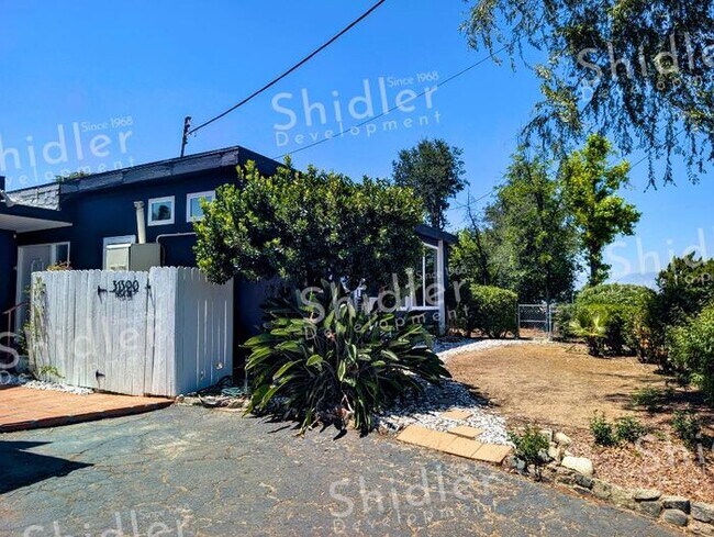 Building Photo - The Bridge House - 2 Bed 1 Bath with Uncompromising Views