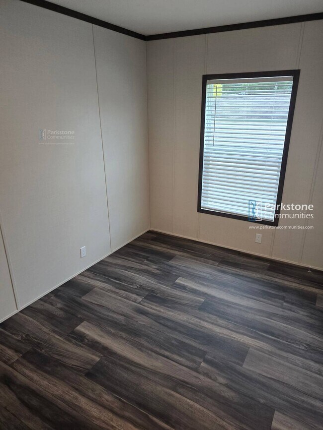 Building Photo - 2525 Redoubt Cir