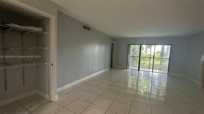 Building Photo - 16551 Blatt Blvd