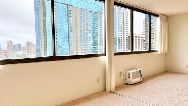 Building Photo - 55 S Kukui St