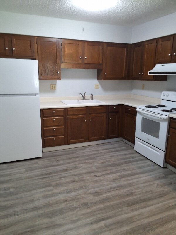 Building Photo - 18 2nd St