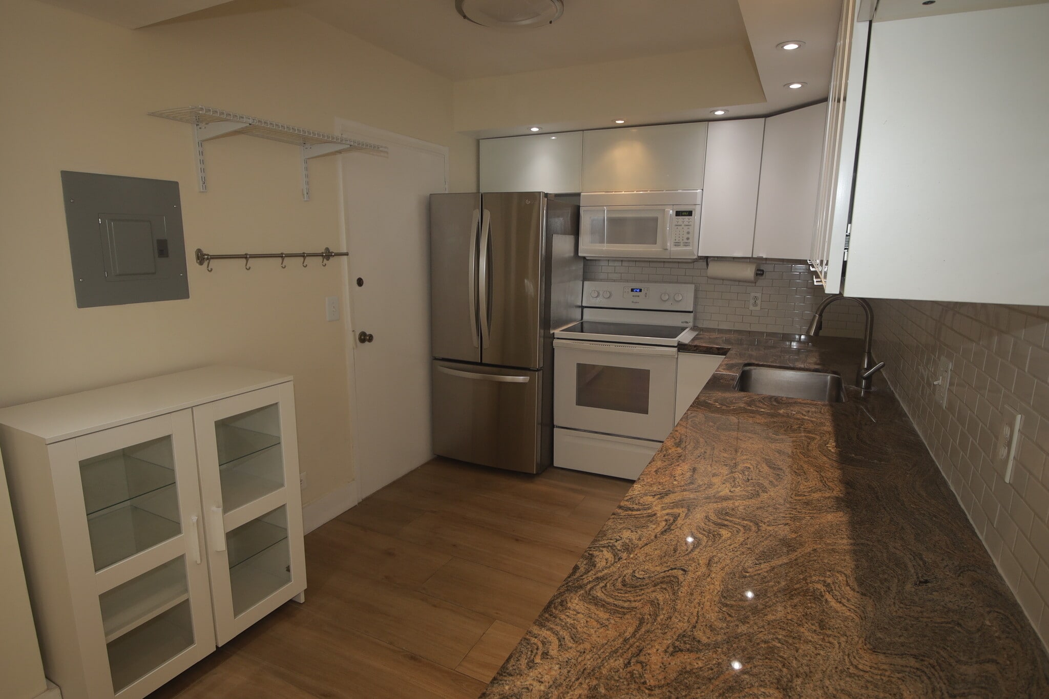 Building Photo - 1001 91st St