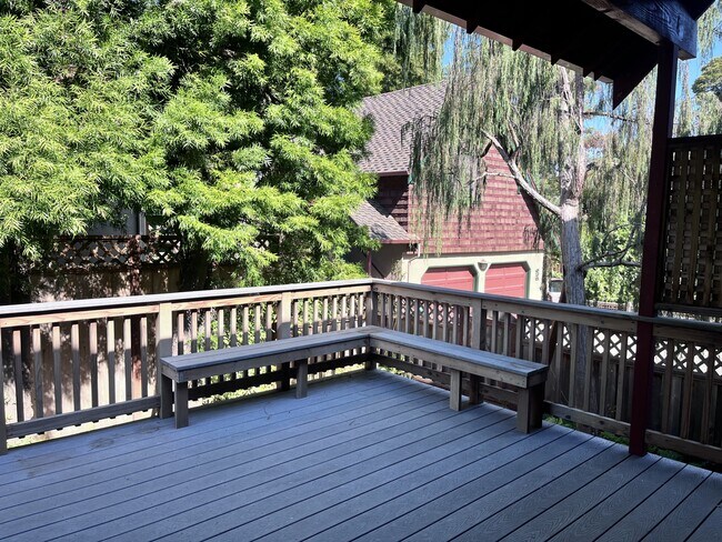 Building Photo - 623 Seabright Ave