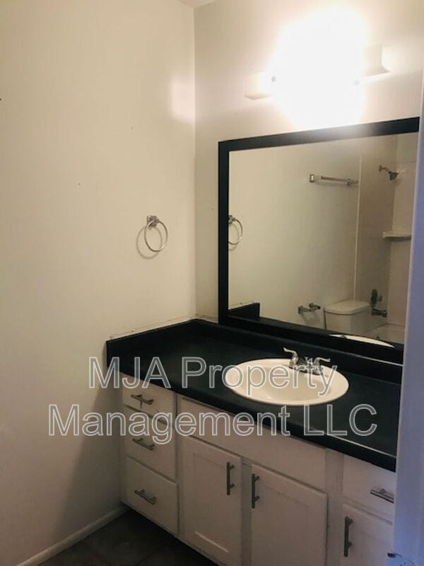 Building Photo - 1413 W 1650 N