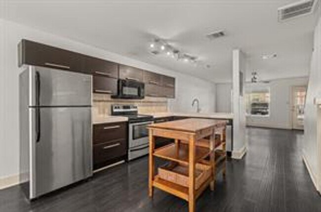 Building Photo - 1101 Grove Blvd