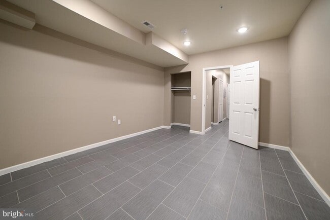 Building Photo - 1808 Willington St