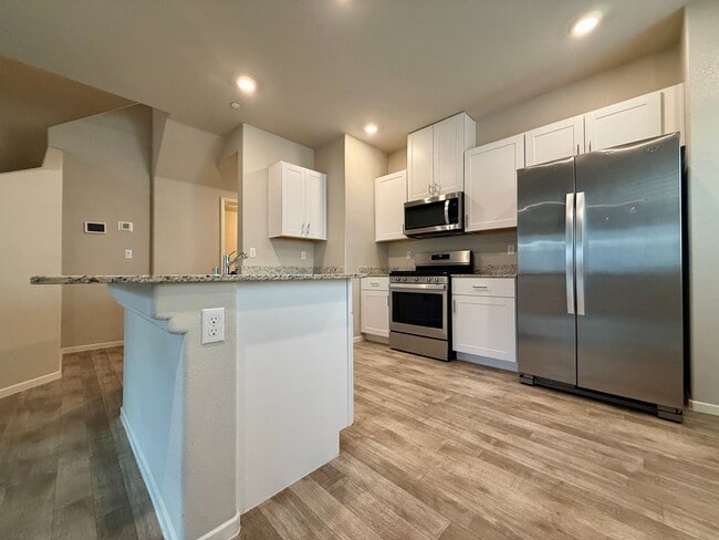 Building Photo - Northwest/ Aliante Area - Newer Townhome 3BD, PRIVATE YARD, ATTACHED GARAGE, ACROSS FROM POOL