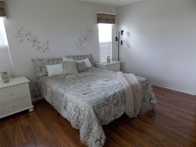 Building Photo - 1256 Camero Dr
