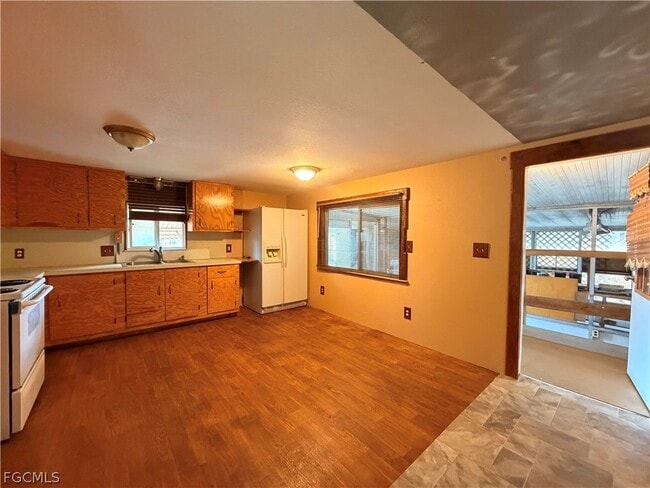 Building Photo - 8086 Marx Dr