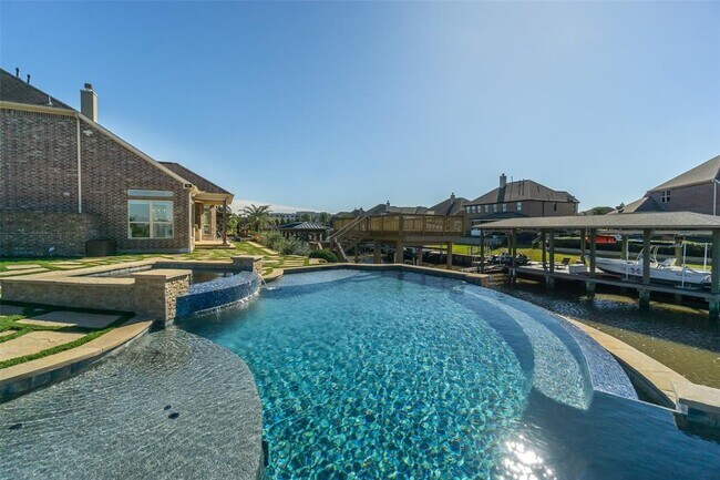Building Photo - 853 Coastal Ct