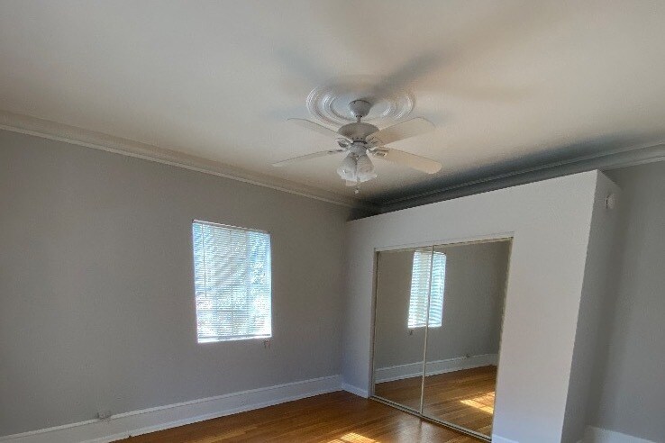 Building Photo - 834 Barnett St NE