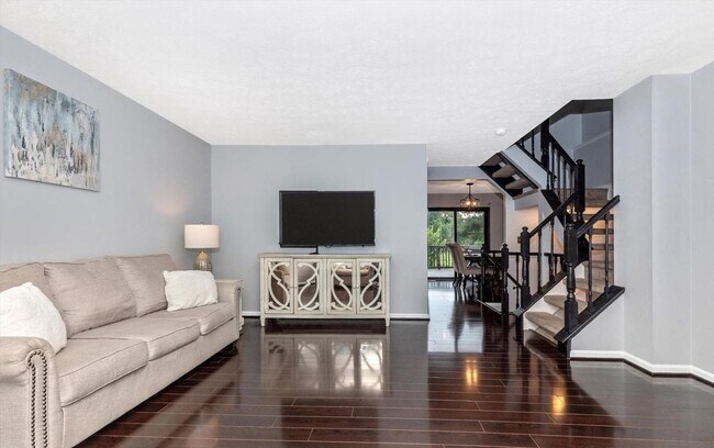 Building Photo - Beautifully maintained townhouse in New Market available before the new school year!