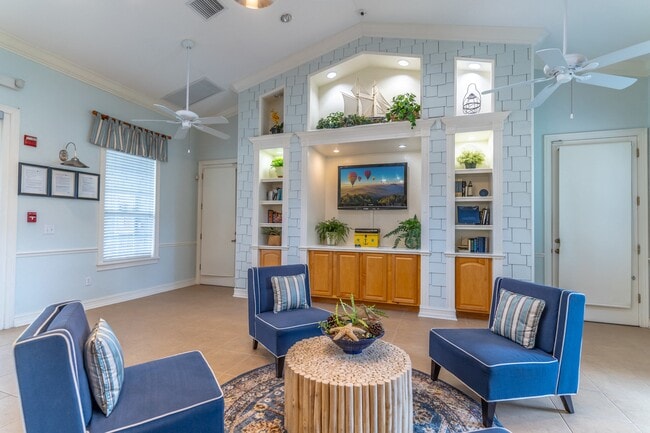Clubhouse - Newport Sound Apartments