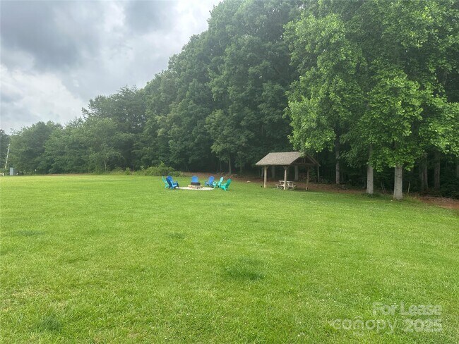 Building Photo - 2129 Regatta Ln