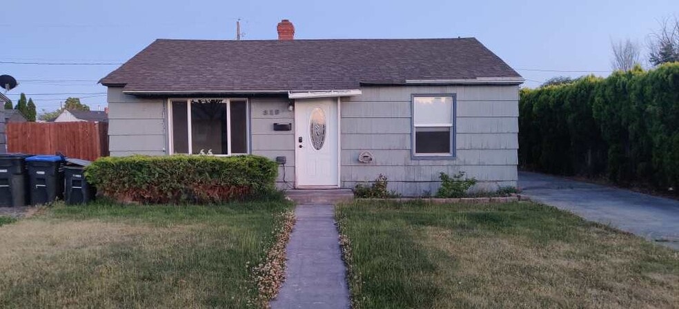 Building Photo - 319 W Ridge Rd