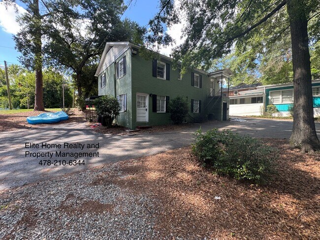Building Photo - 290 Clisby Pl