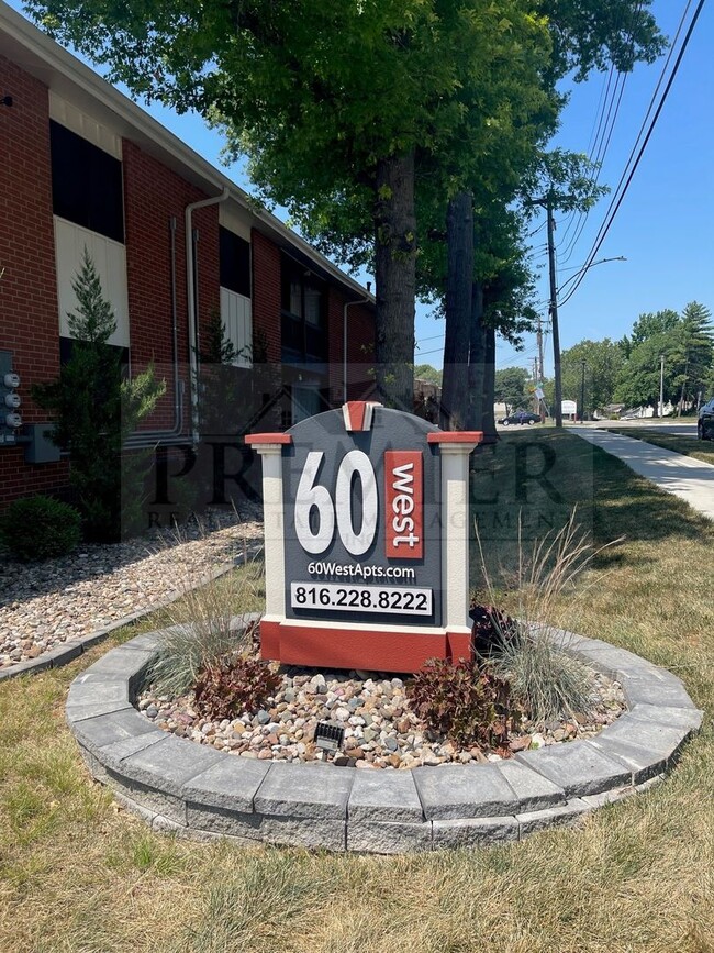 Building Photo - Updated 1 bed / 1 bath apartment - 60 West Apartments -6053 Barton Dr Shawnee, KS 66203 - great l...