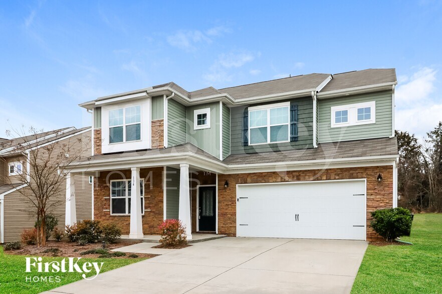 Building Photo - 134 Eden Ave