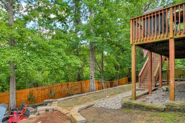 Building Photo - 565 Great Falls