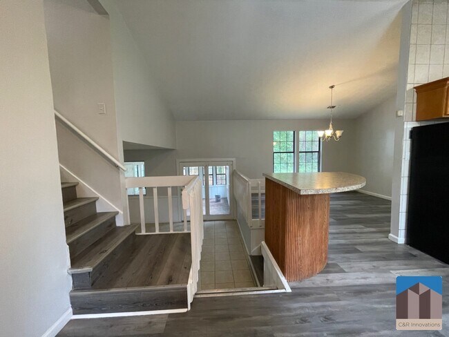 Building Photo - 1086 Riva Ridge Dr