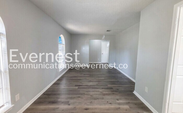 Building Photo - 6654 Laughlin Dr