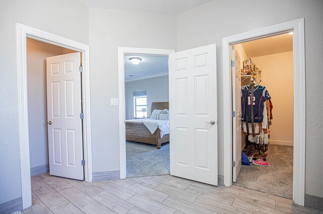 Building Photo - 2431 Wyatt Way