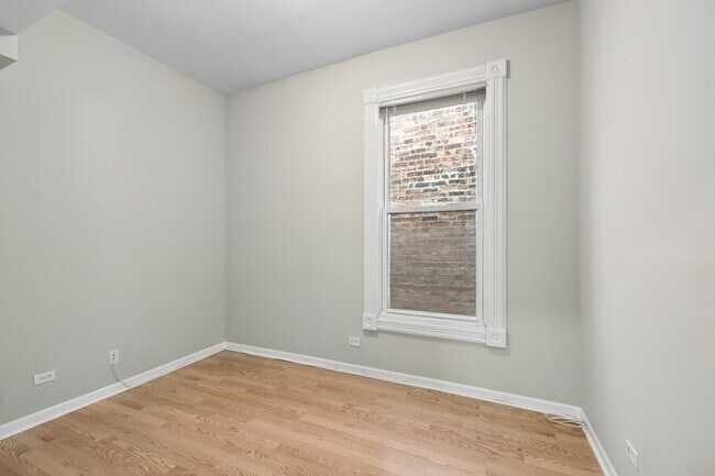 Building Photo - 919 S Bishop St