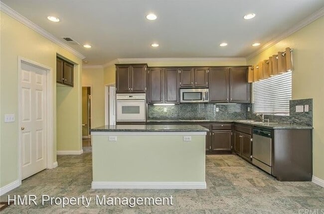 Building Photo - 5 br, 3 bath House - 11713 Parliament Drive