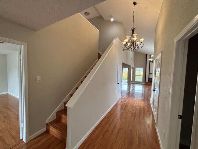 Building Photo - 10719 Bellfair Dr