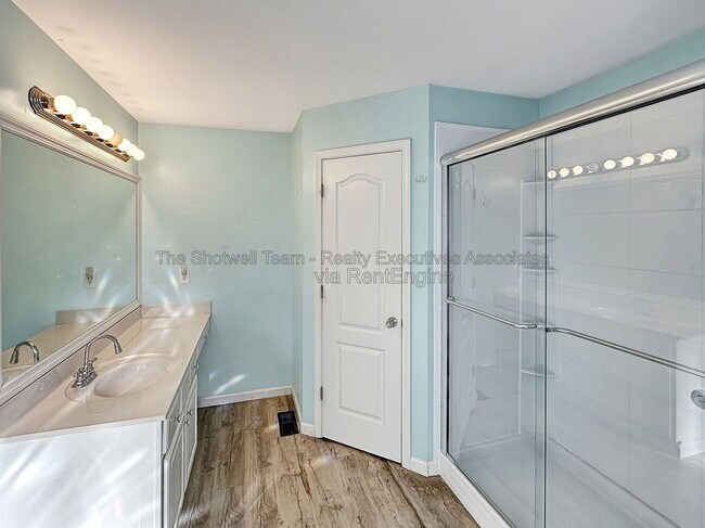 Building Photo - 4130 Oakstone Ln