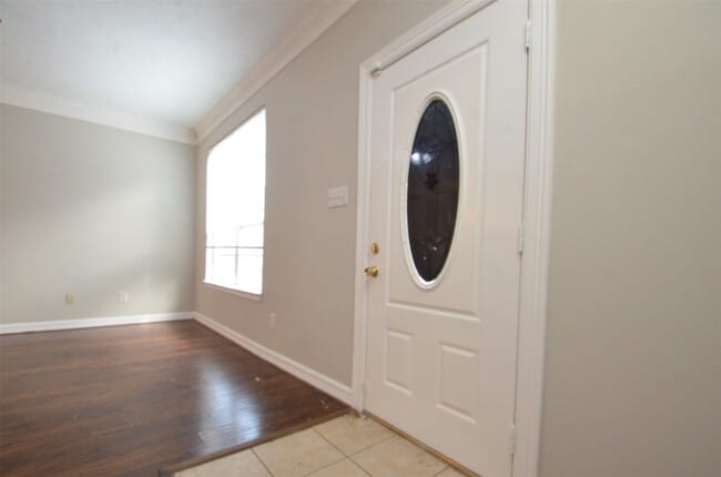 Building Photo - 11045 Landswalk Dr