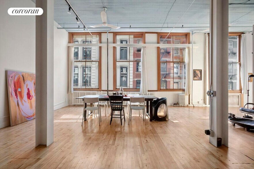 Primary Photo - 33 Greene St