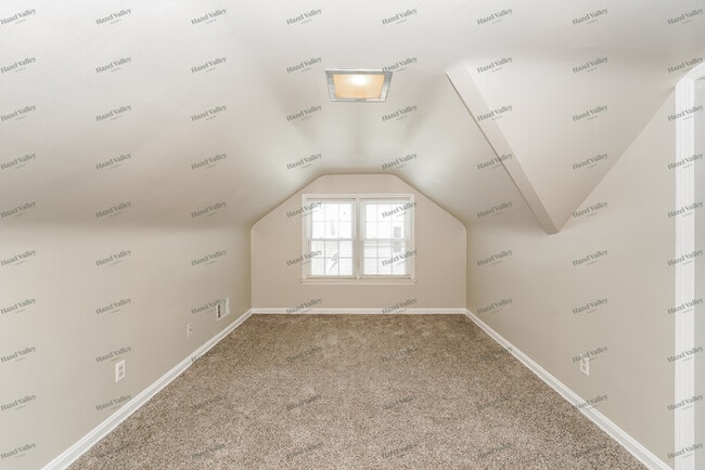 Building Photo - 7701 Kenton Ave