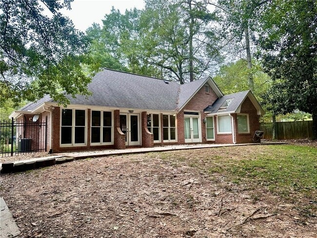 Building Photo - 1095 Whitehead Rd