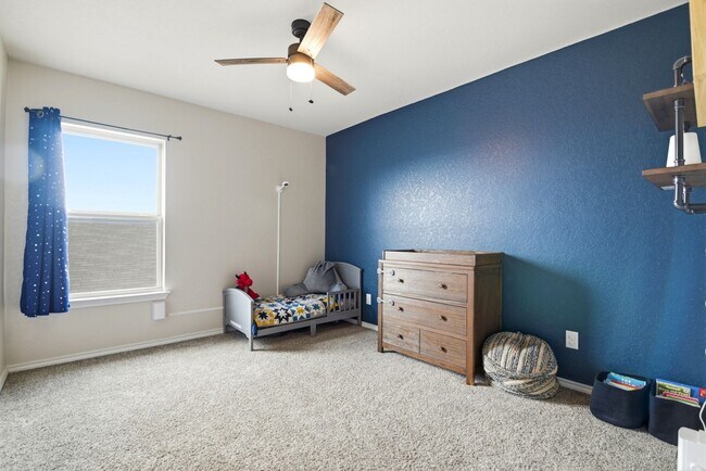 Building Photo - 4 Bedroom Home for Rent in San Antonio with Solar Panels – Cinco Lakes Move-In Ready!