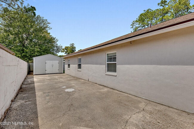 Building Photo - 10654 Casa Grande Dr