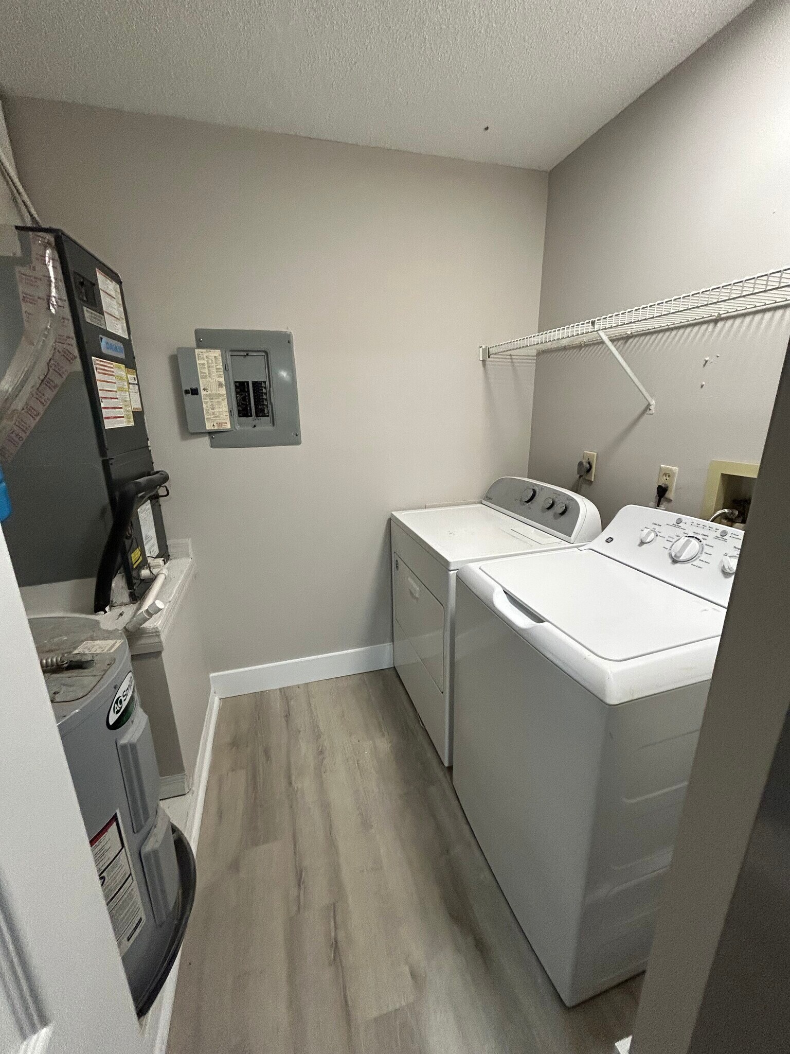 Building Photo - 101 Bent Tree Dr