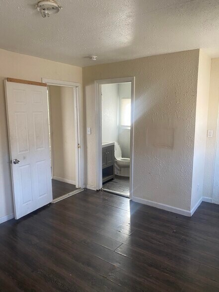 Building Photo - 5433 Beacon Ave