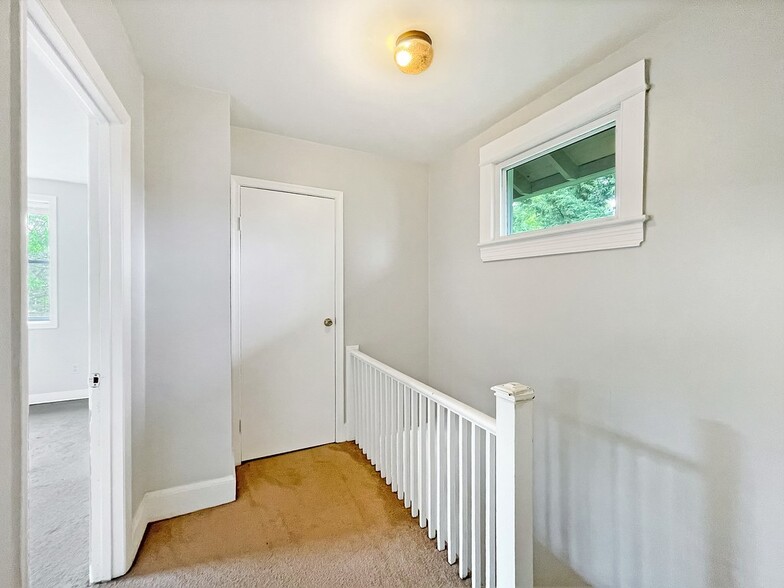 Building Photo - 1955 N Cleveland St