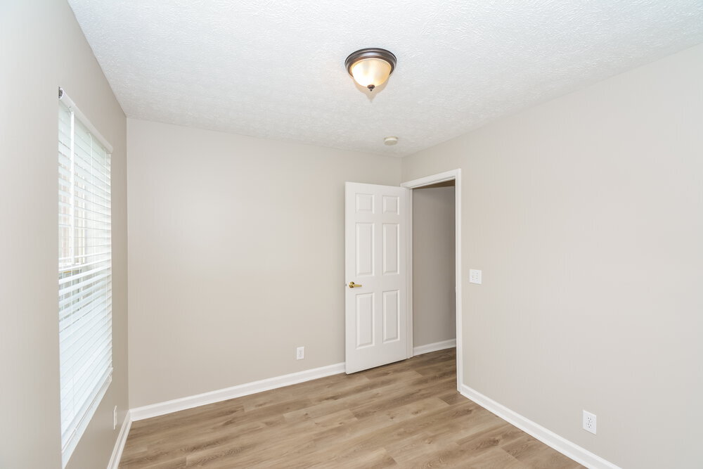 Building Photo - 624 Mable Dr