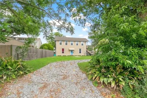 Building Photo - 239 St George Ave