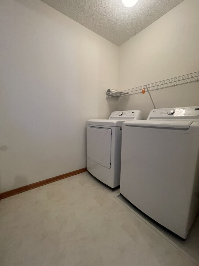 Building Photo - 17041 Embers Ave