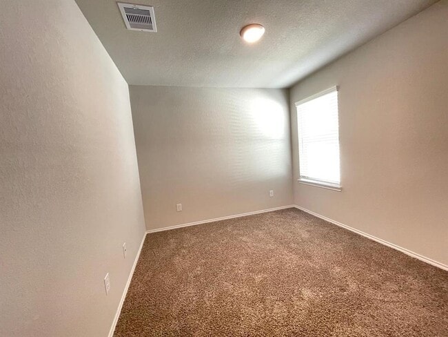Building Photo - 221 Pecos Dr