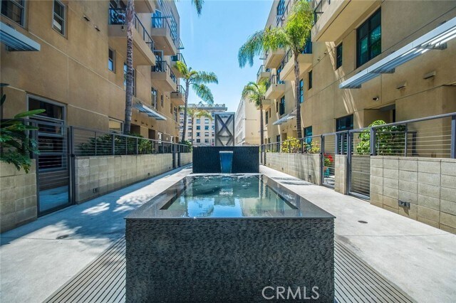 Building Photo - 133 The Promenade N