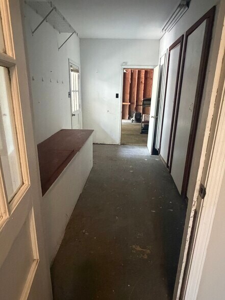 Building Photo - 3056 Dale Hollow Dr
