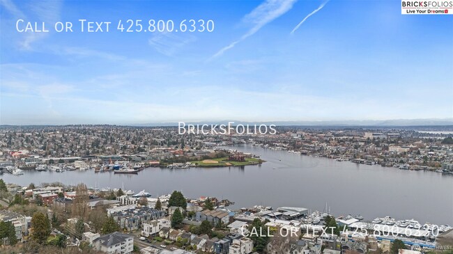 Building Photo - 2022 Taylor Ave N