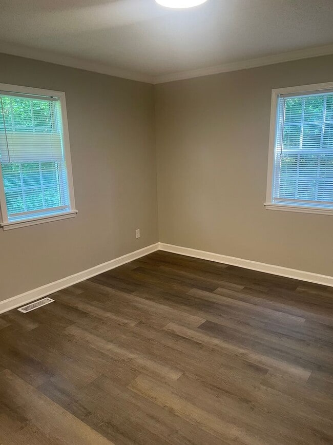 Building Photo - 290 Hialeah Ct